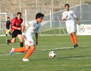 Velayos fue el mejor jugador del Trofeo - Foto Reyes Moyano