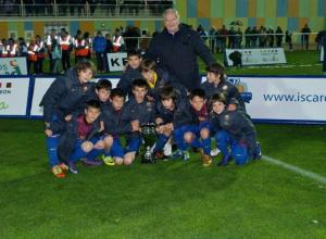 barca_campeoniscarcup2013